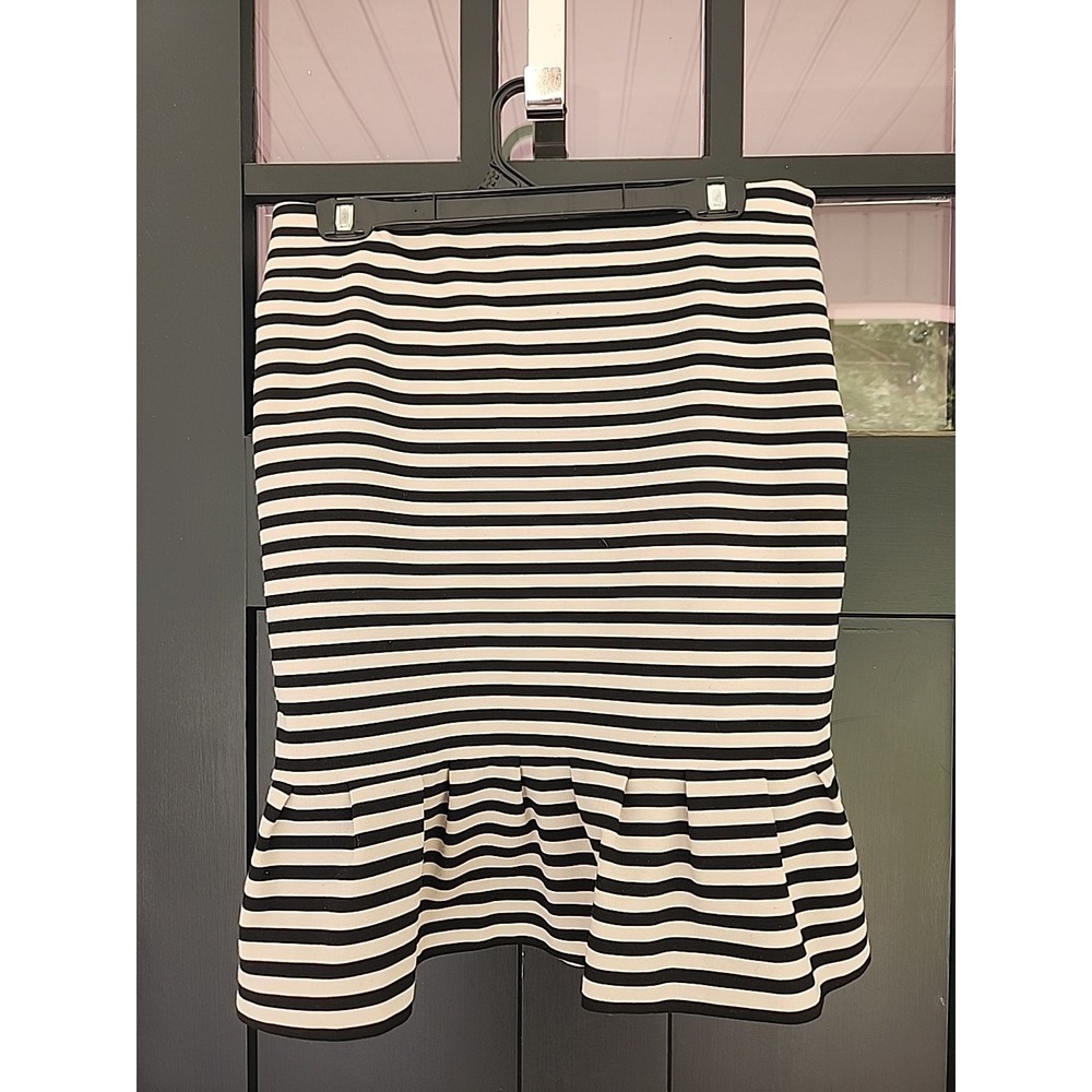 White House Black Market Women's Black and‎ Cream Stripe Skirt Size 10